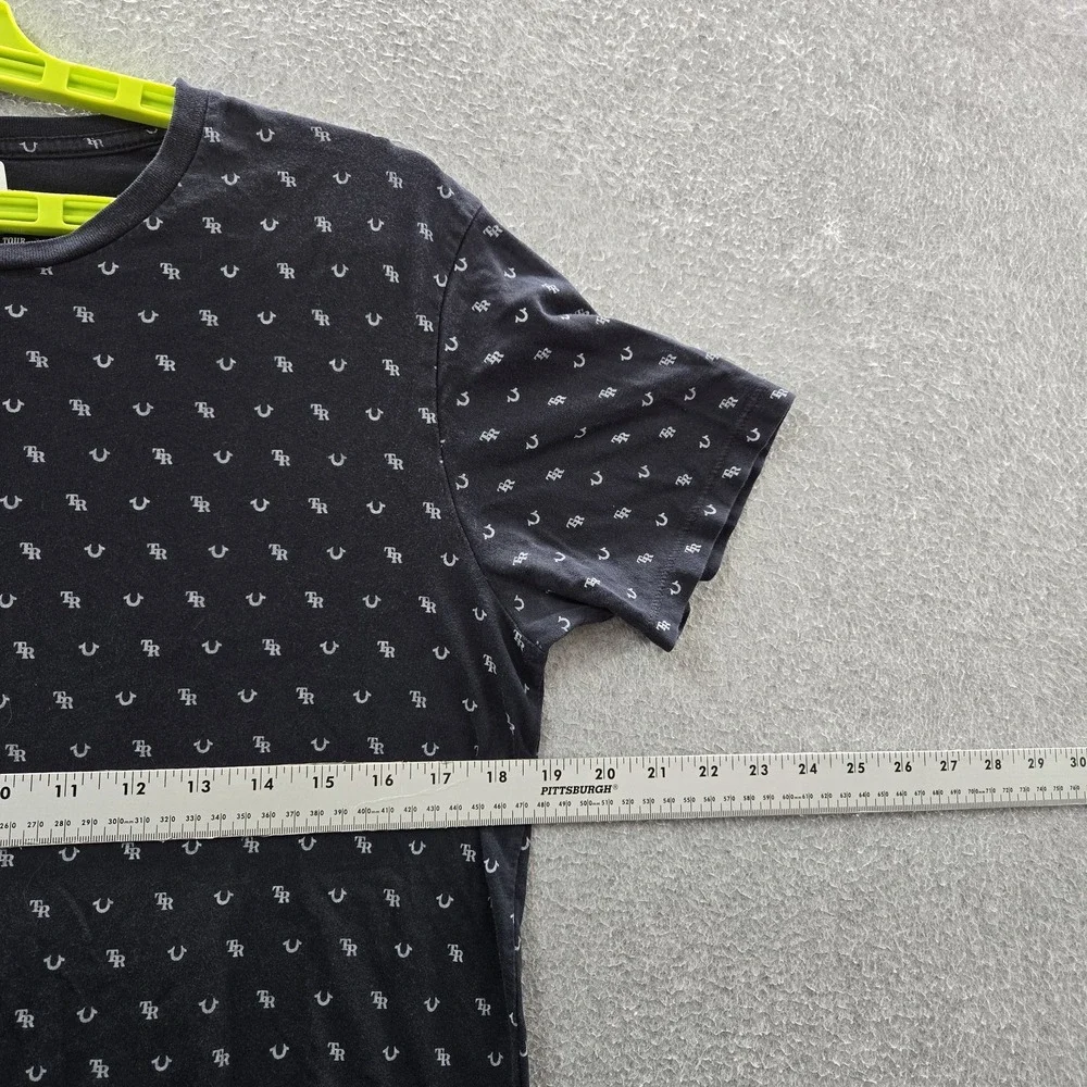 True Religion‎ Men Shirt S Black Geometric Logo Short Sleeve